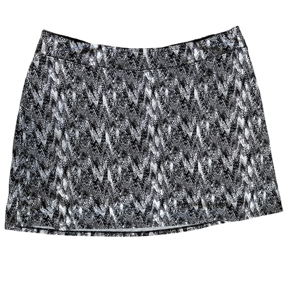 Tranquility Chic Black &White Patterned Skort XXL - Picture 3 of 5